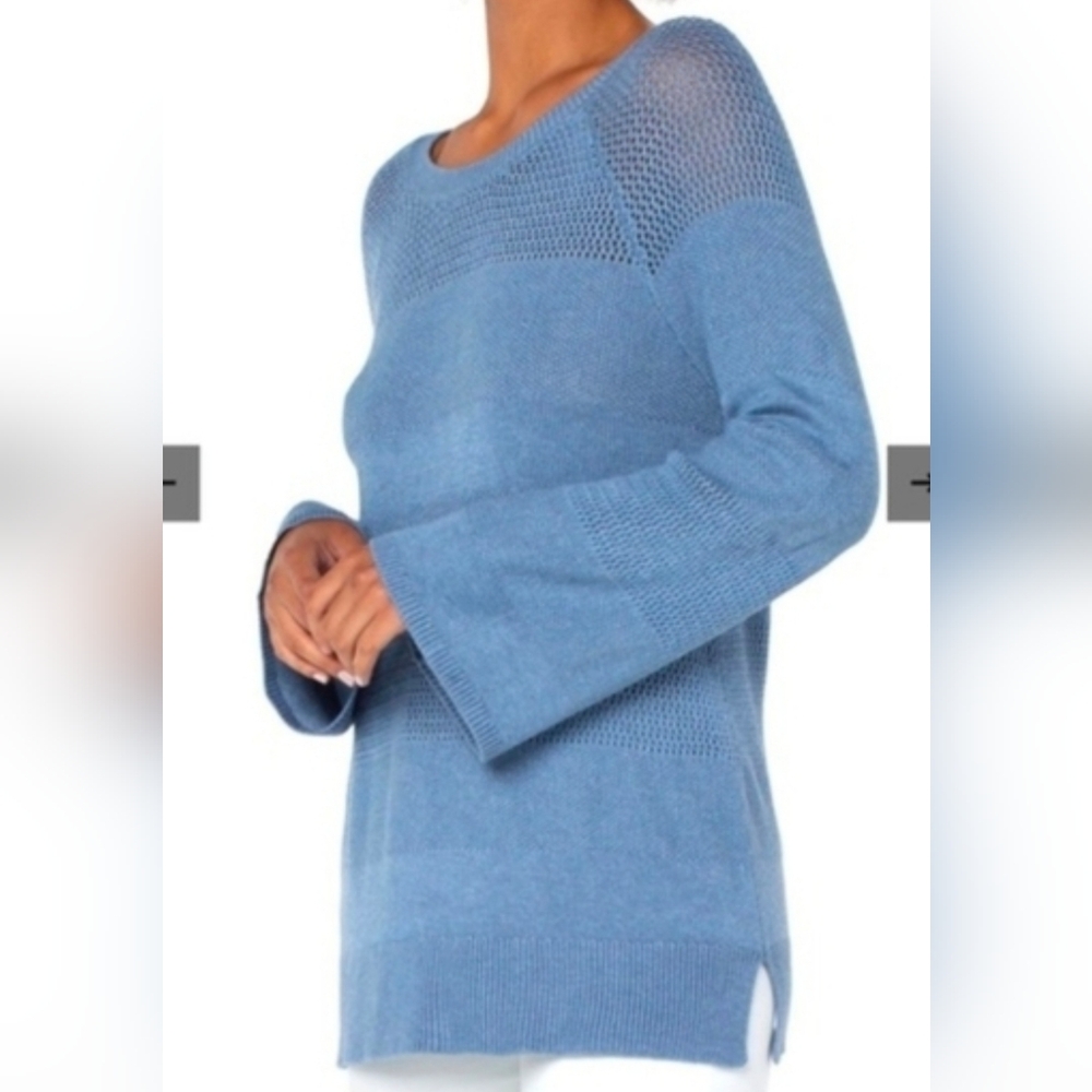 BLUE SWEATER